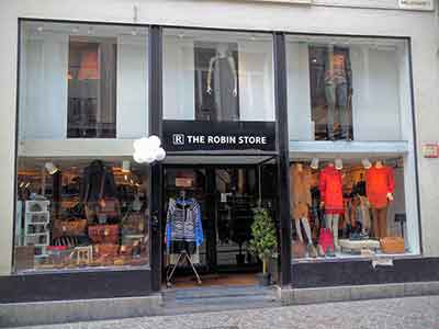 the-robin-store-melkmarkt_dameskledij_reistassen_1