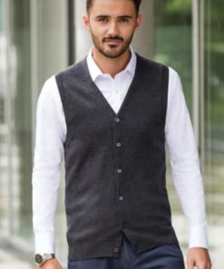 debardeur-gilet-knopen-man-model