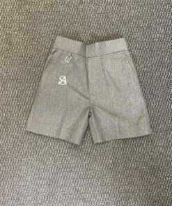 Grijze bermuda met monogram van de school sint antonius antwerpen